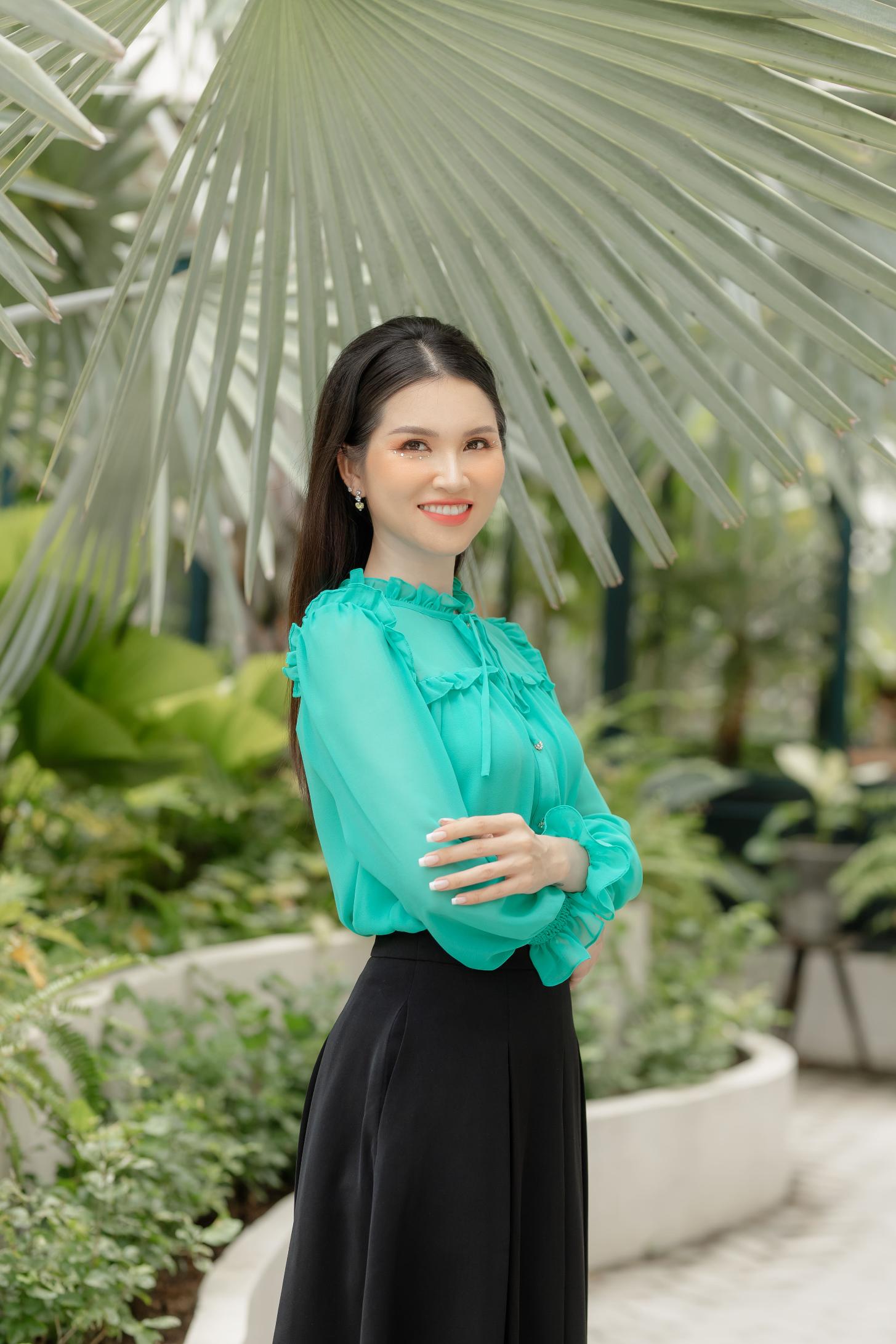 Chân Váy Xếp Ly Lá Trúc  Xanh Rêu  The Kat  Cửa hàng thời trang cao cấp