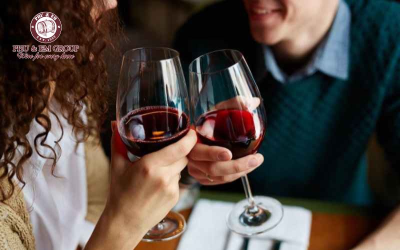 Cách chọn rượu vang ngon dựa vào giới tích