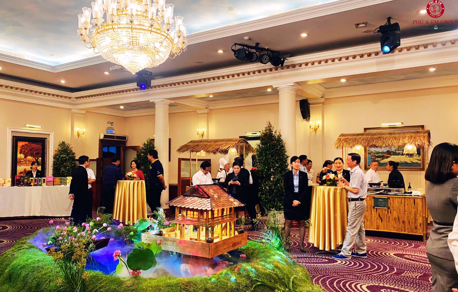 Chương trình biểu diễn nấu ăn và trải nghiệm món ăn